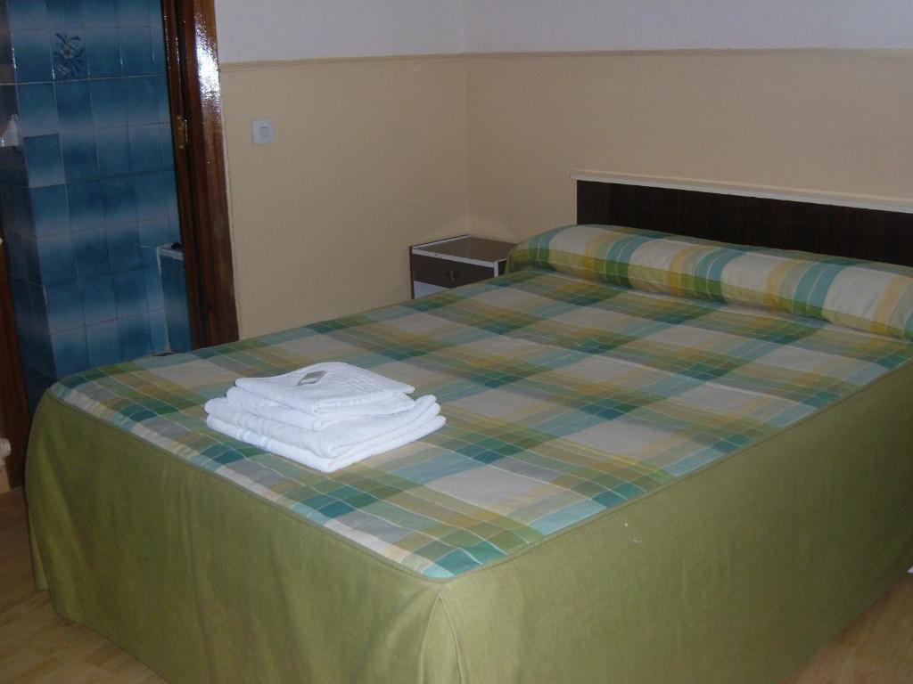 Hostal Olga Мадрид Номер фото