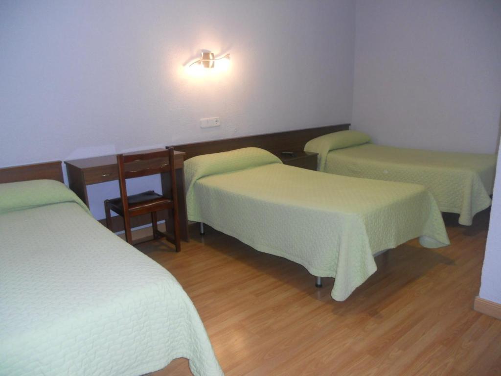Hostal Olga Мадрид Номер фото