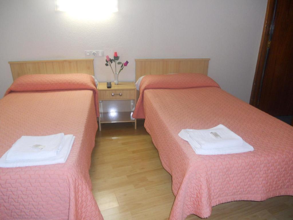 Hostal Olga Мадрид Номер фото