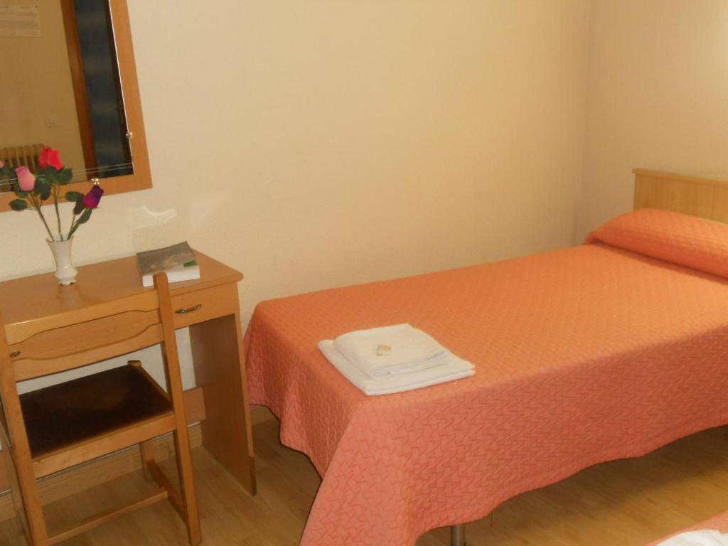 Hostal Olga Мадрид Номер фото