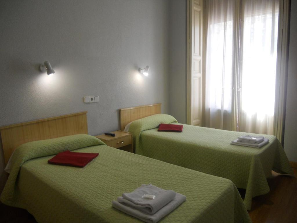 Hostal Olga Мадрид Номер фото